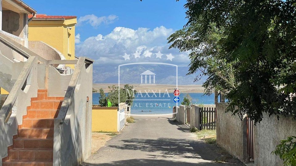 Vir - house of 155m2, second row to the sea - 30m! Great location! 355000€