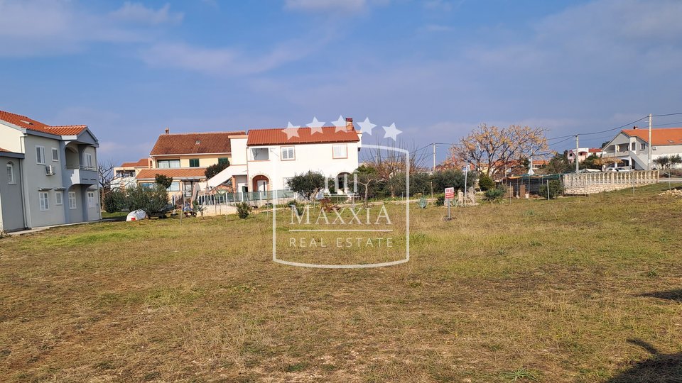 Vrsi - An exceptional opportunity! Building plot of 1409m2, 850m away from the sea! 169000€