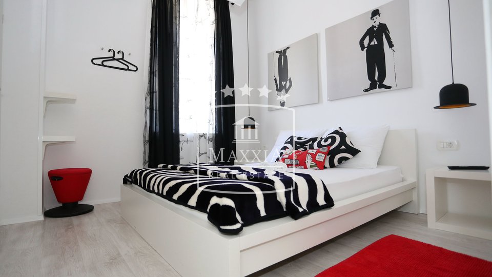 Zadar - Relja exceptional hostel with well-established business, location !! 440000€
