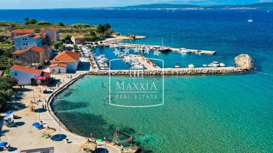 Pašman - Apartment of 87m2, 150m away from the sea with a sea view! 178000€