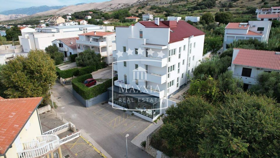 Pag - HOTEL 4* modernly equipped  + staff house!  2450000€