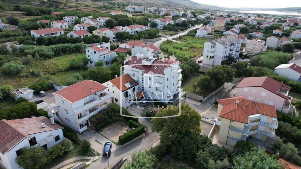 Pag - HOTEL 4* modernly equipped  + staff house!  2450000€