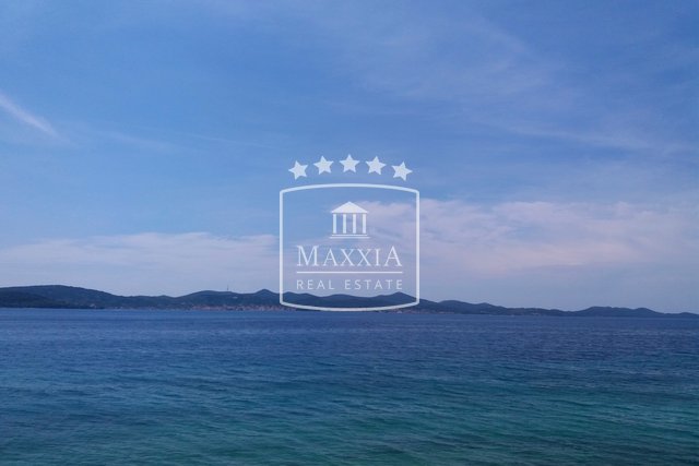 Zadar - Karma building land, second row to the sea, exceptional location! 999000€