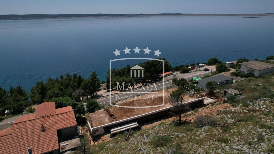 Starigrad Paklenica - Building plot of 850m2 with conceptual design and a building permit! 197000€