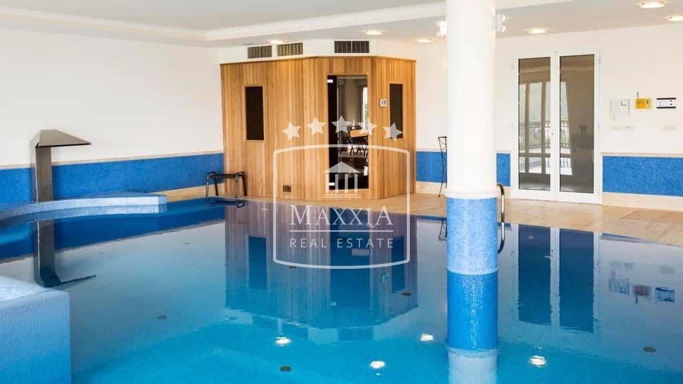 Zagreb - rezidencijalna vila 907m2 s unutarnjim bazenom! CIJENA NA UPIT