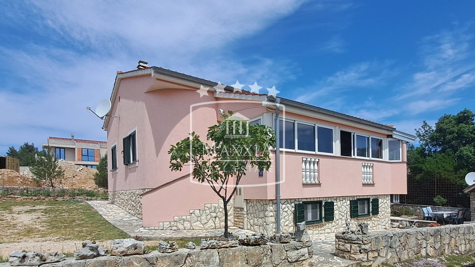 Pridraga - a house of  177m2, sea view!  290000€