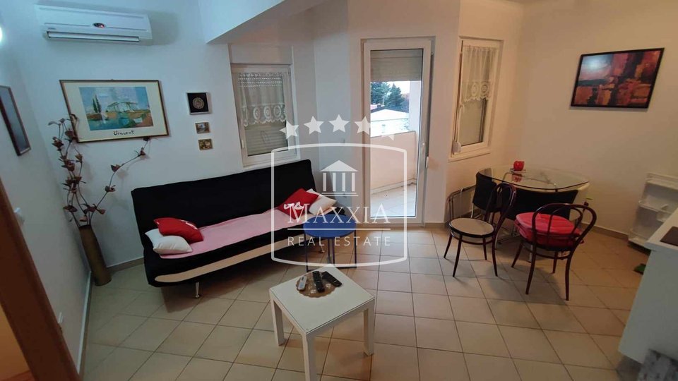Starigrad - 1.5-room apartment approx. 100m away from sea! 100000€