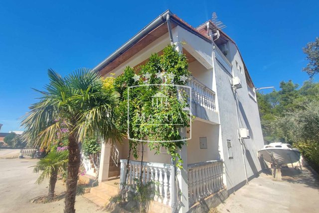 Seline - house with 9 apartments located 200m from sea! GREAT OPPORTUNITY! 350000€