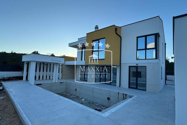 Pridraga - Newly built top villa of 180m2 sea view! 795000€