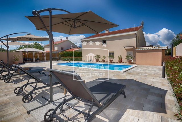 Zadar - Kožino Villa mit Pool und offenem Meerblick! 849000€
