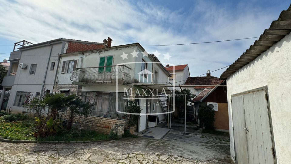 Zadar - kuća 188m2 za obnovu odlična lokacija! 590000€