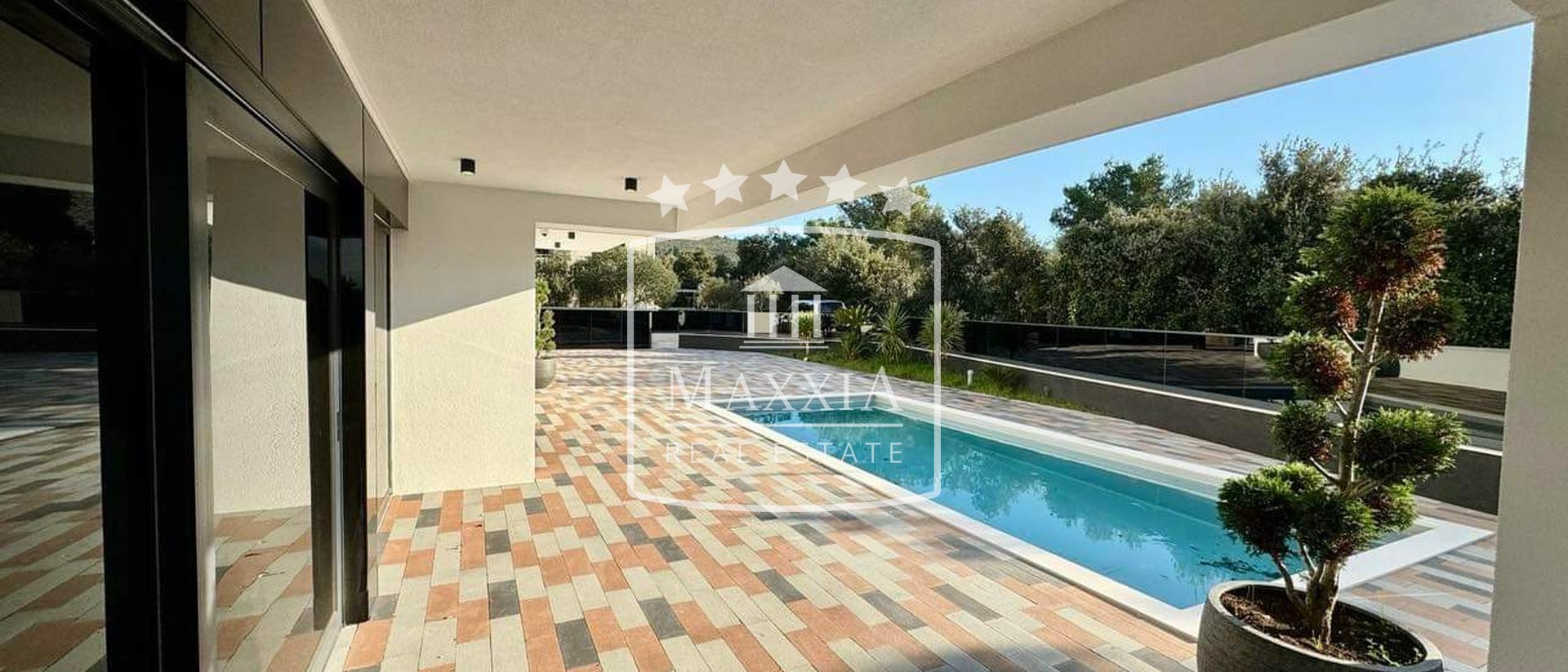 Sukošan - new modern villa of 296m2 with a pool! Sea view!