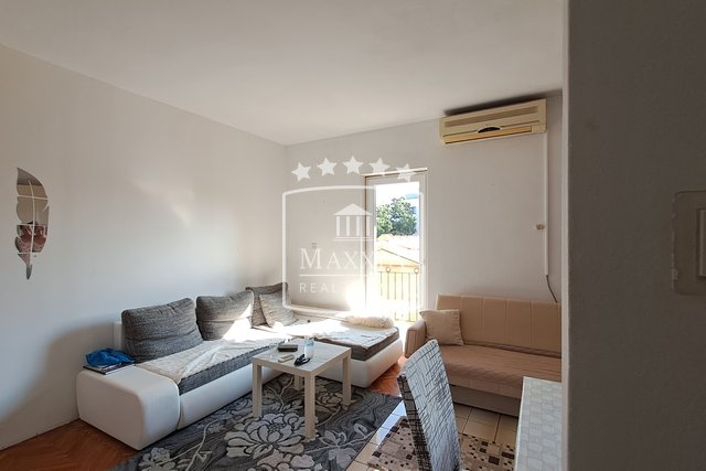 Zadar, Relja - Wohnung mit zwei Schlafzimmern von 113m2 mit zwei Terrassen und Garten! 170000€