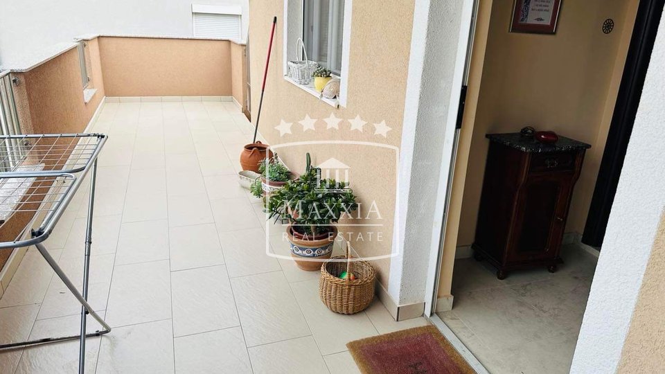 Zadar - a comfortable apartment of 82m2 with a terrace of 20m2! 228000€