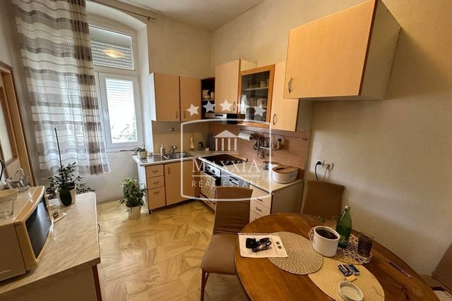 Zadar - Relja/Jazine - Wohnung von 110m2, tolle Lage! 286000€