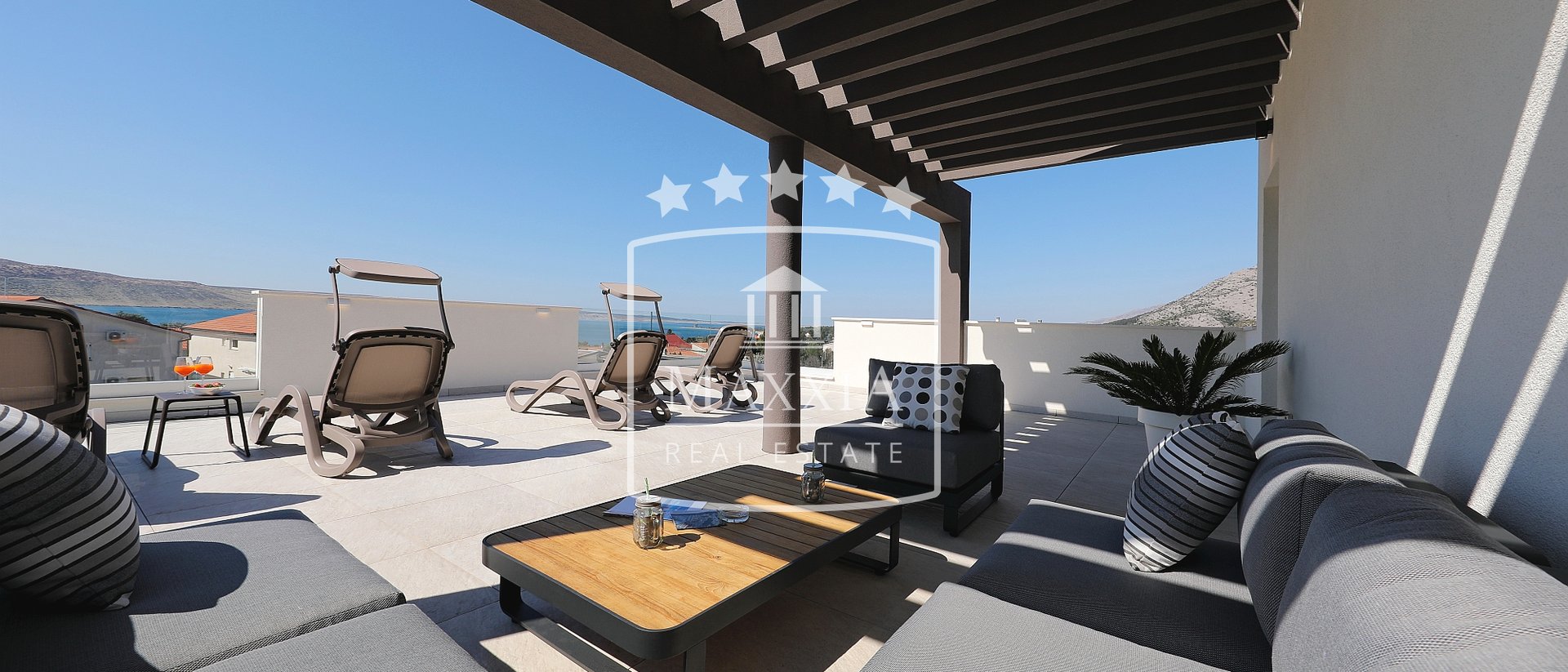Seline - höchst modern eingerichtete Vila mit Swimmingpool 477m2! 4 apartments! 830000 €