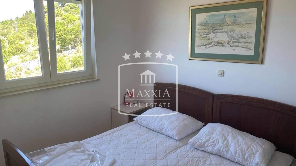 Tribanj - 2.5 room apartment on the first floor approx. 90m away from sea! 115000€