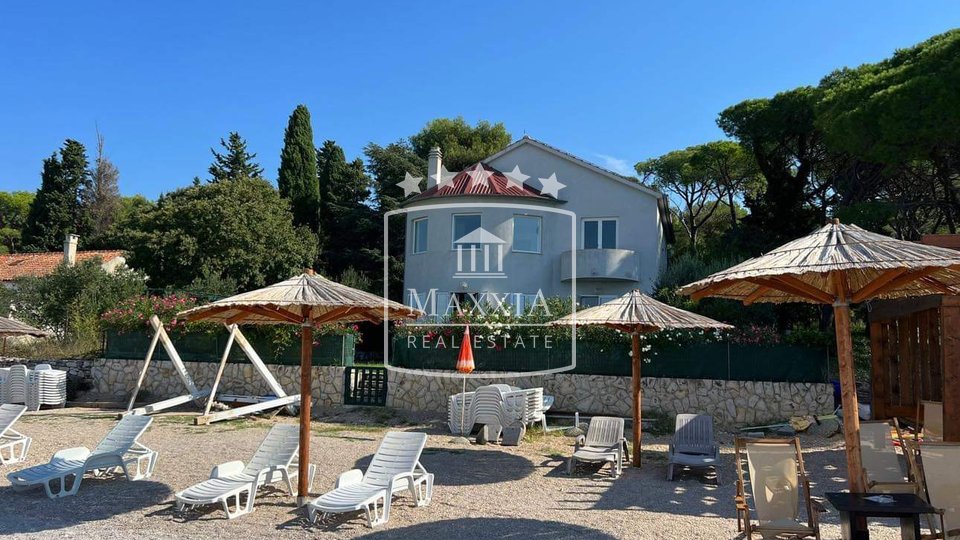 Biograd n/m - house first row to the sea with 6 apartments on the beach! 890000€