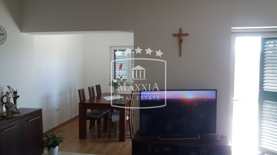 Zaton - Apartmanska kuća 362m2 sa 6 apartmana ODLIČNA PRILIKA!! 699000€