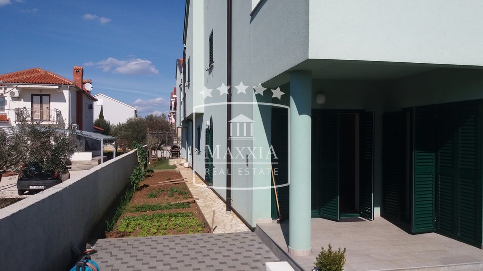 Zaton - Apartmanska kuća 362m2 sa 6 apartmana ODLIČNA PRILIKA!! 699000€