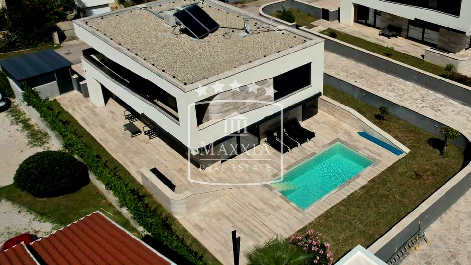 Privlaka - Modern villa mit Pool 250m2 privater Zugang zum Meer! 1.690.000€