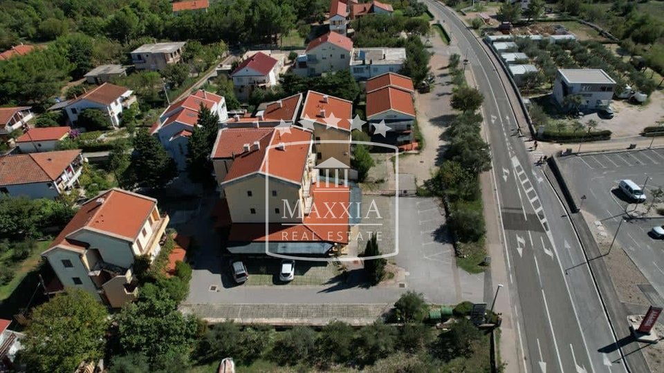 Casa, 766 m2, Vendita, Starigrad