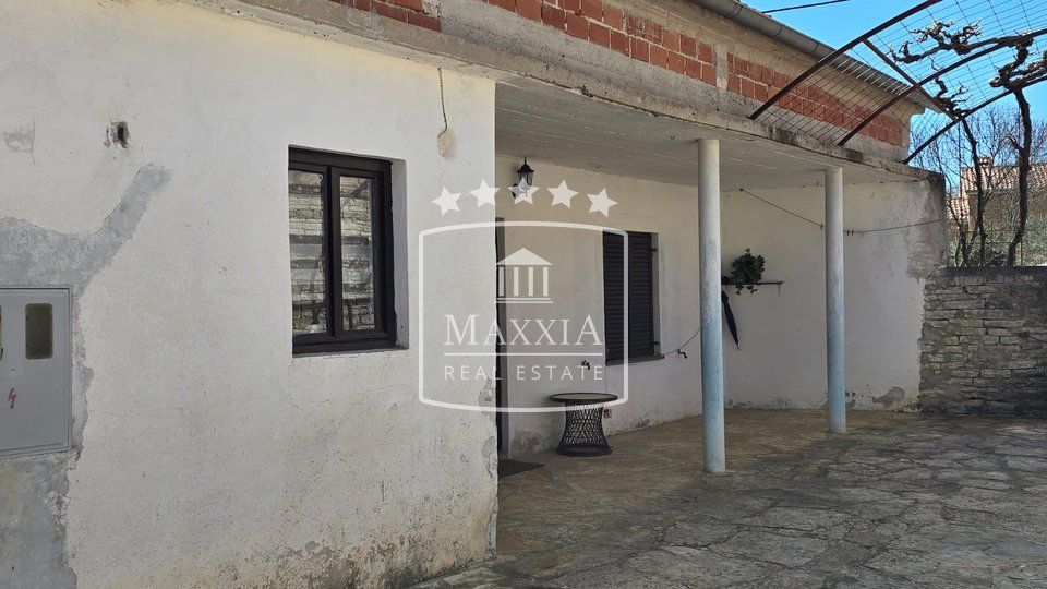 Pridraga - stone house with several auxiliary facilities! €359000