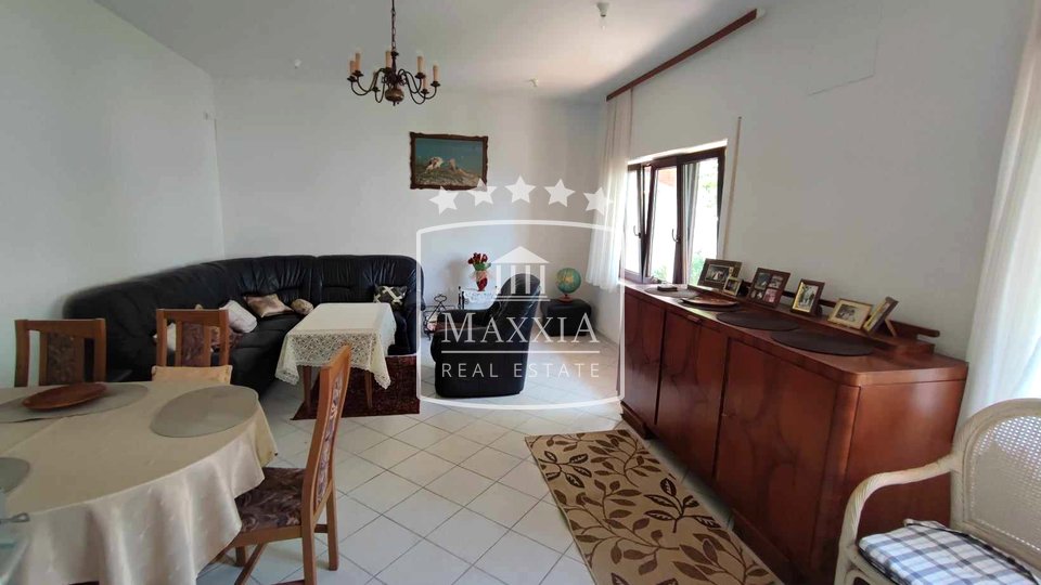 Starigrad - very high-quality building a few meters away from the sea and beach! €620,000