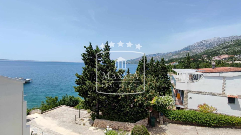 Starigrad - very high-quality building a few meters away from the sea and beach! €620,000