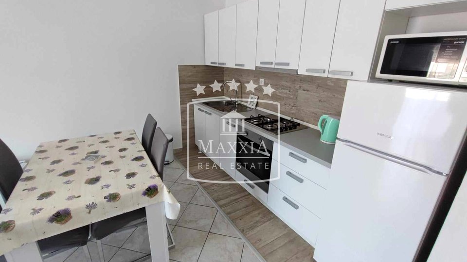 Vinjerac - kuća s 3 apartmana, otvoren pogled na more! 449000€