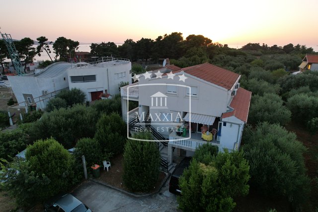 Zadar - kuća na ekskluzivnoj lokaciji! 1.099.000€