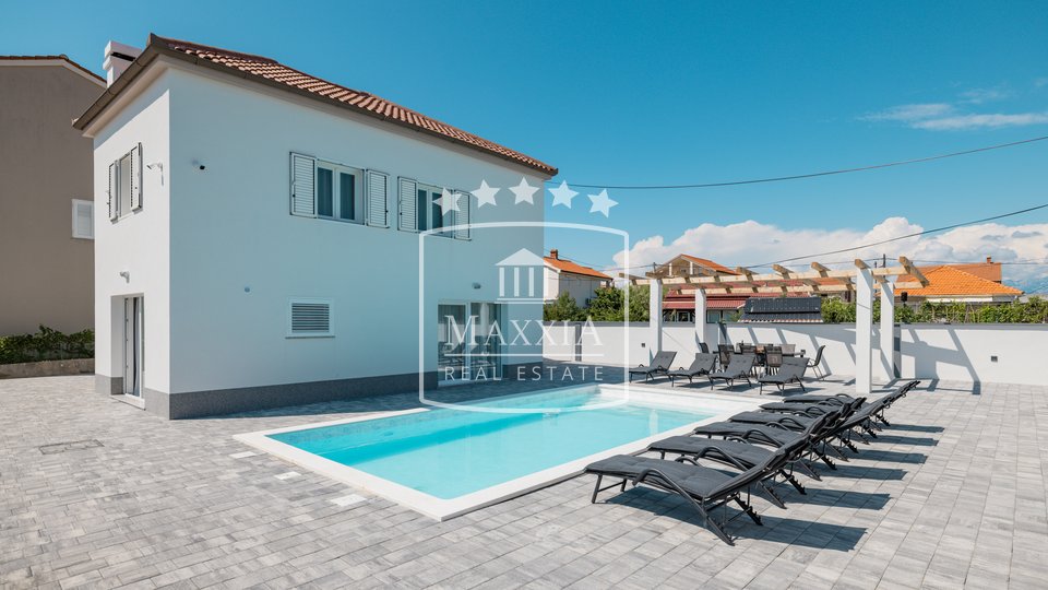 Nin - house with a swimming pool and a big yard! 789000€