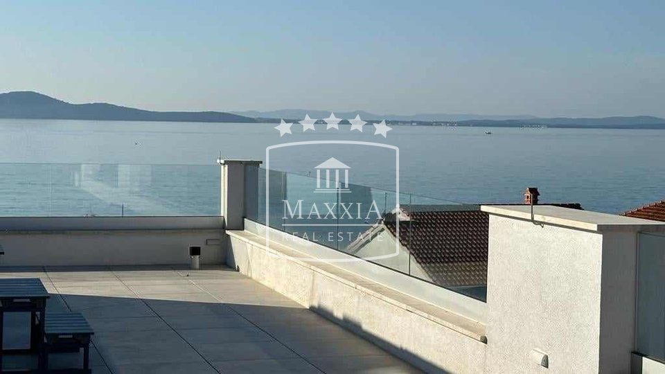 Diklo – Penthouse-Dachterrasse, Sauna, Jacuzzi! 650000 €