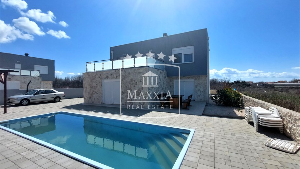 Privlaka - Modern villa with a pool 197m2 - 499000€