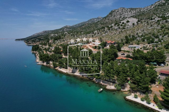 Starigrad - Baugrundstück von 526m2 300m vom Meer entfernt! 43000€