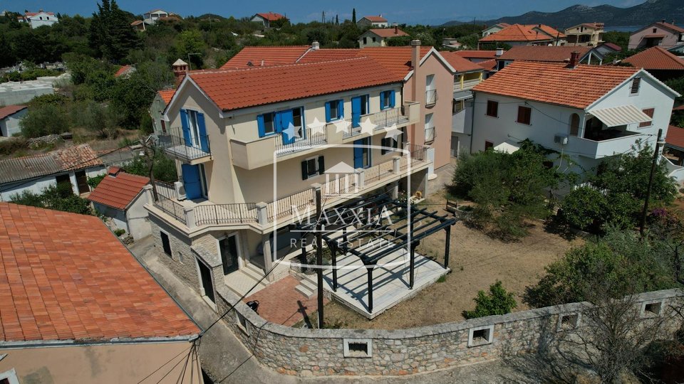 Veli Iž - altes Inselhaus 289m2, hervorragend eingerichtet! Center! 498.000 €