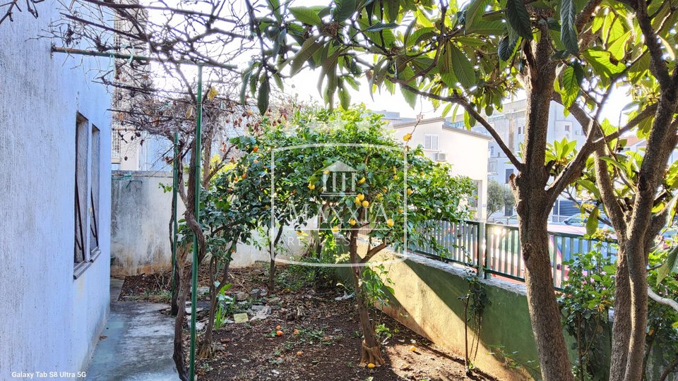 Bili Brig, three-room apartment of 90m2 with a garden! €243000