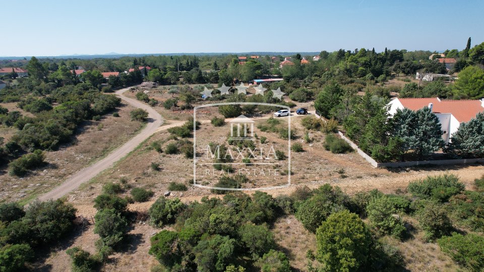 Ninski stanovi - Building plot of 780m2 with a project! 90.000€