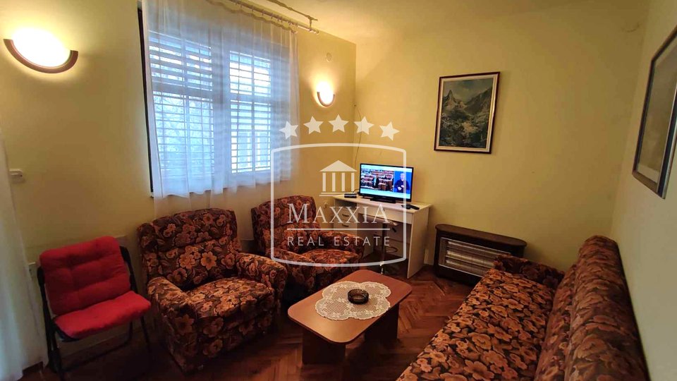 Starigrad - kuća prizemnica cca 200m od mora! 155000€