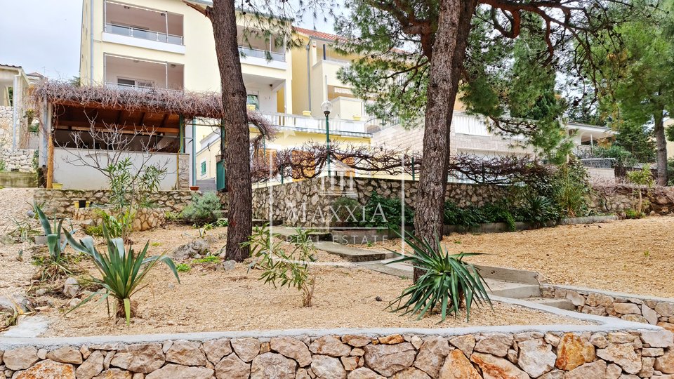 Pakoštane - Drage, vila prvi red do mora, plaža 30m! 1600000€