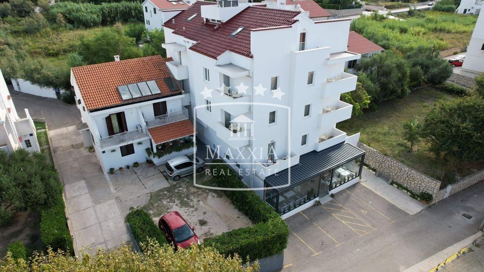 PAG - HOTEL 4 zvijedice vrhunski uređen!+kuća za osoblje!! Prilika!