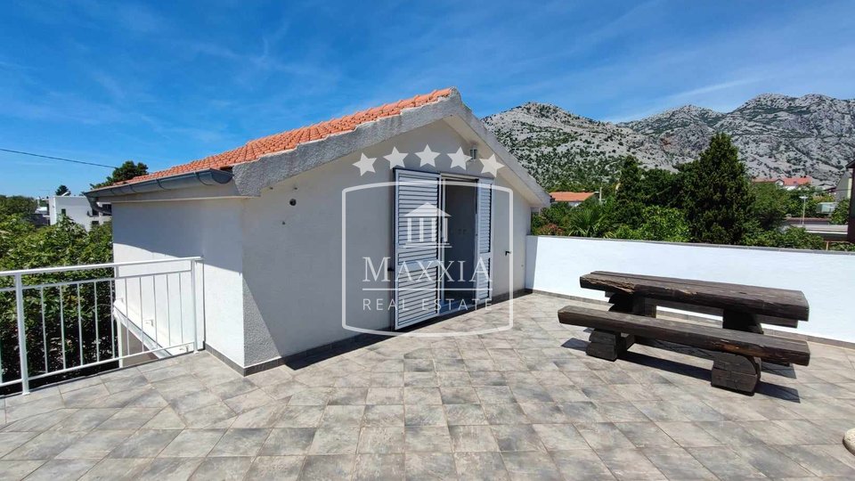 Starigrad - two-story house near the sea, location! 280000€