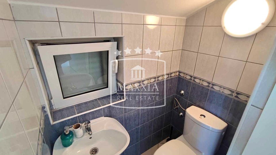 Starigrad - two-story house near the sea, location! 280000€