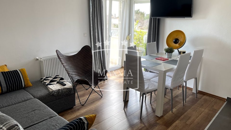 Seline - luksuzna moderna vila s bazenom 477m2! 4 apartmana! 830000€