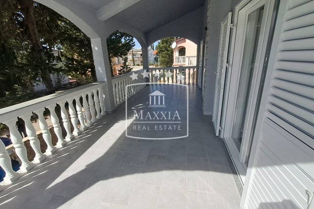 Sabunike - kuća 247m2, 750m od mora! 459000€