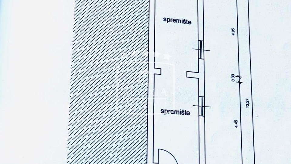 Region Starigrad - Haus im dalmatinischen Stil von 227 m2, erste Reihe zum Meer! 495000€