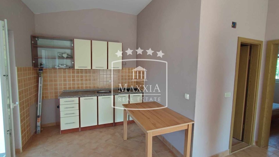 Kruševo - house with 3 apartments, newer construction! €195,000