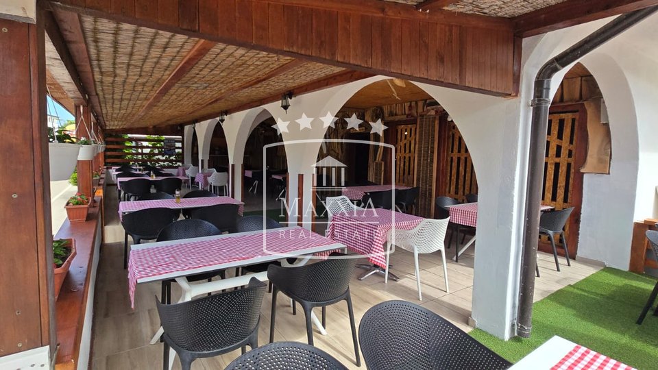 Vir - Restaurant + residential building of 361m2! New in the offer! €399000