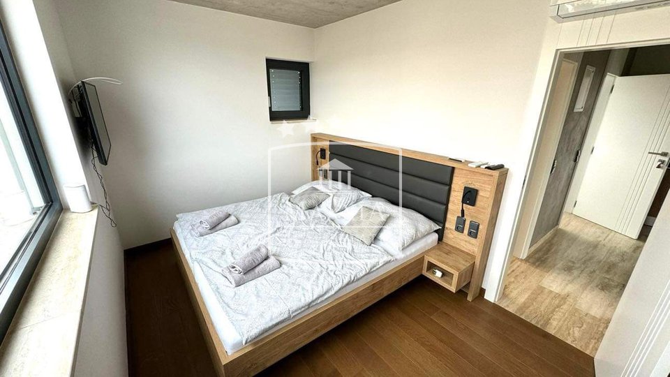 Dům, 250 m2, Prodej, Privlaka