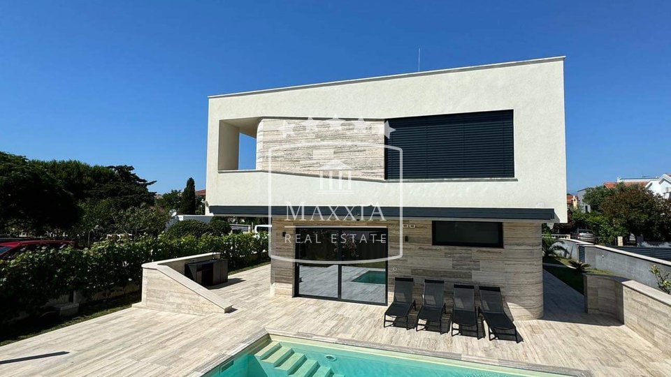 Privlaka - Modern villa mit Pool 250m2 privater Zugang zum Meer! 1.698.000€